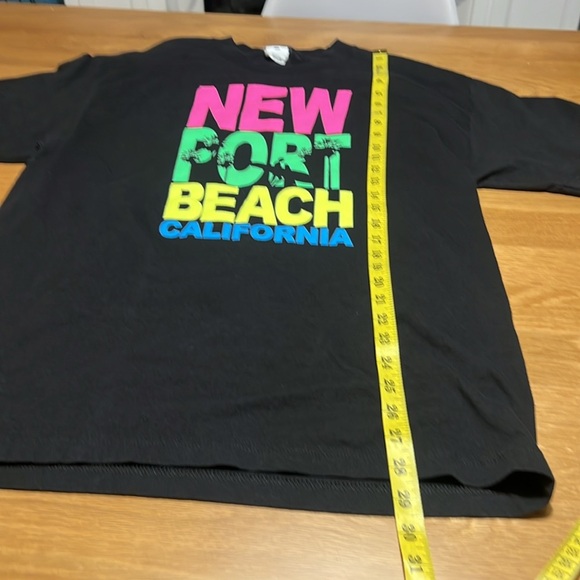 New Port Beach Tee. Size Large. - Picture 4 of 4